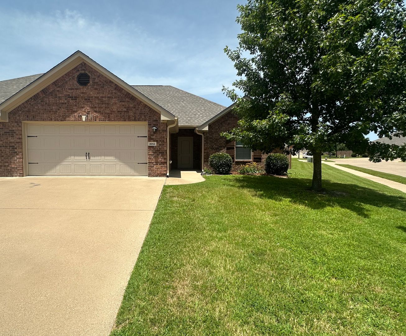 Tyler Multiplex: 4052 Stonebridge Drive