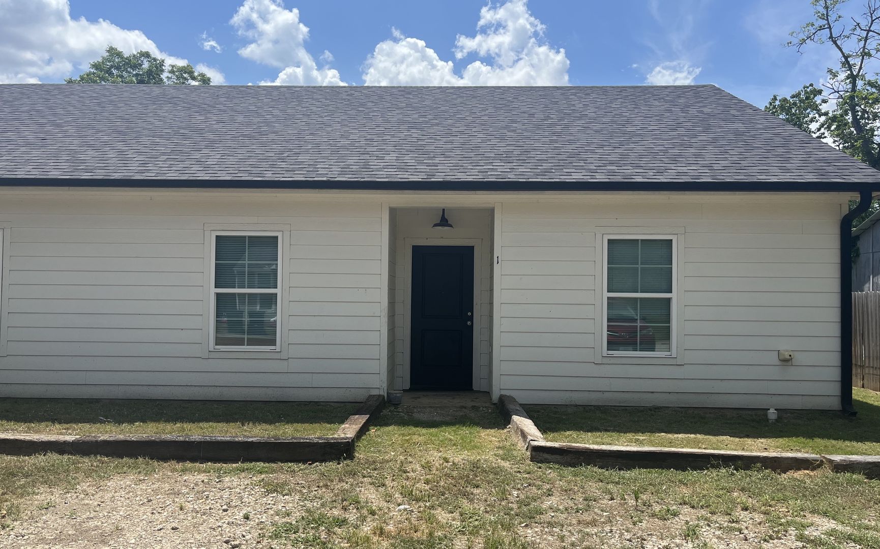 Arp House: 108 Wade St #1