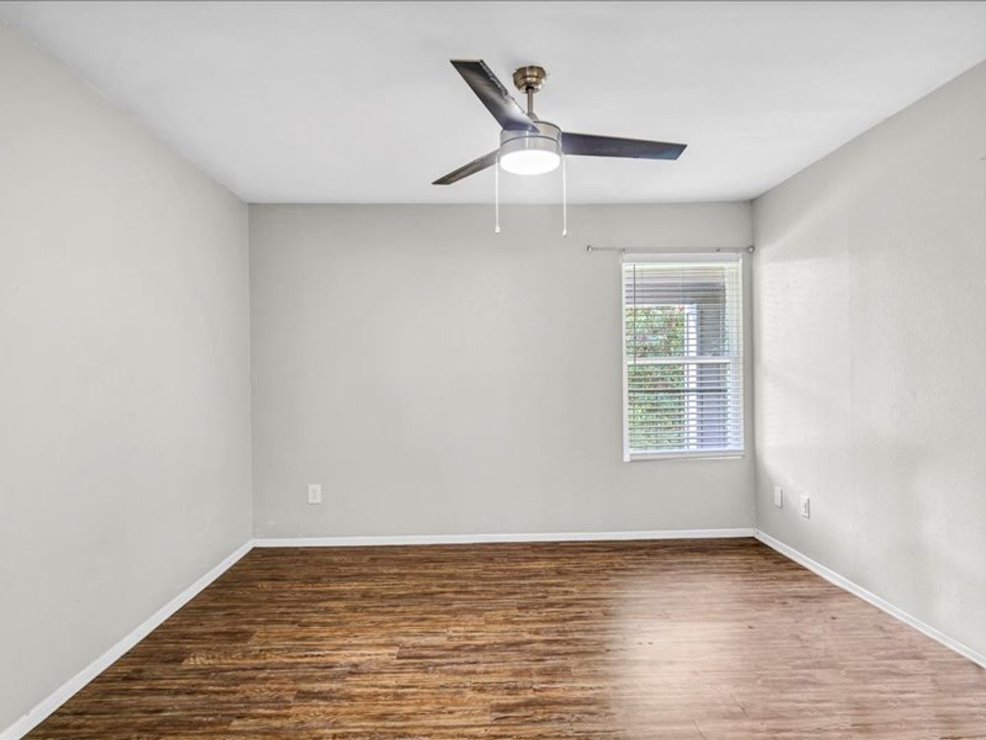 property for rent #1