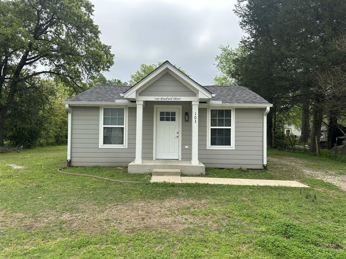 Arp House: 103 Wade St