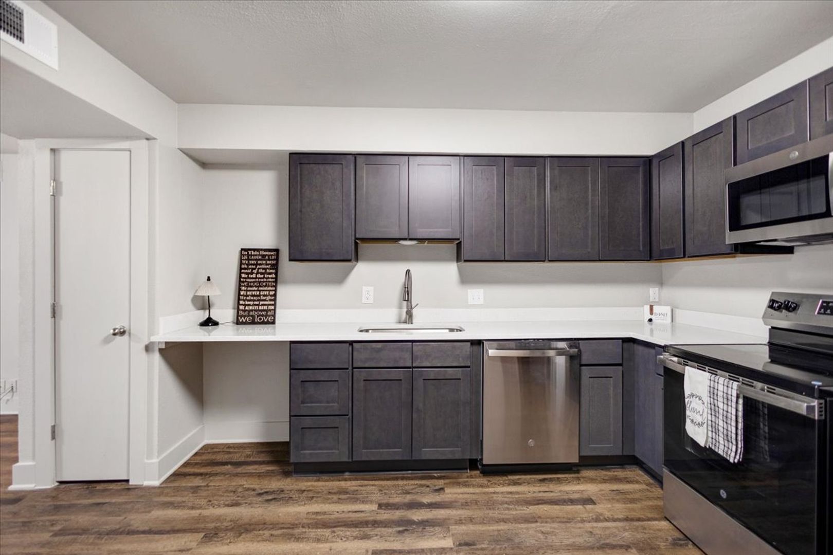 Tyler Apartment: 3100 East State Hwy 31