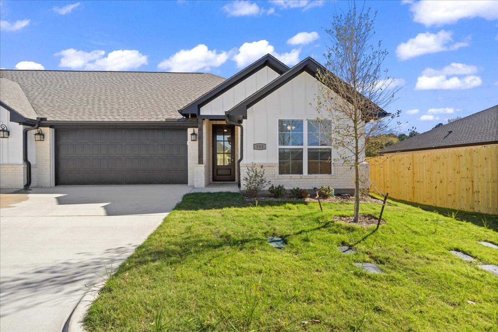 Tyler Multiplex: 11500 Noble Young Blvd