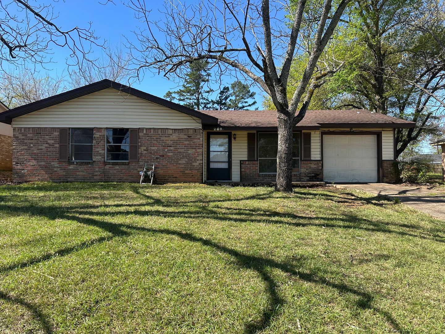 Tyler House: 2607 Chelsea Dr