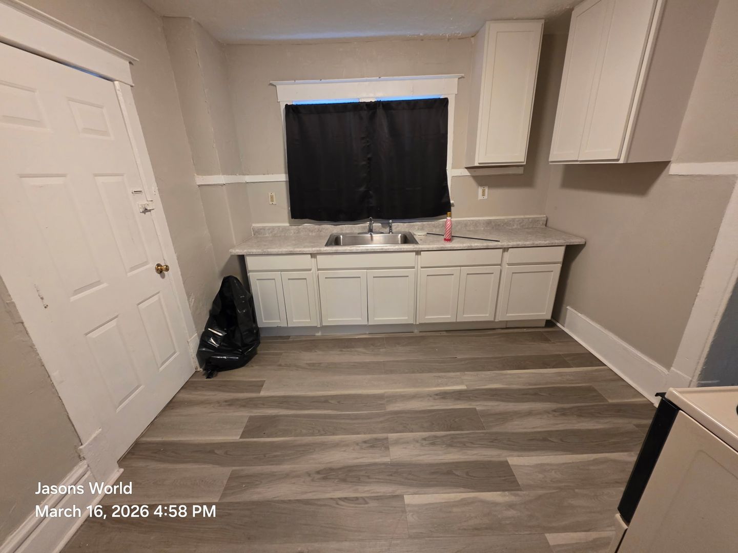 Akron House: 405 Noah Ave