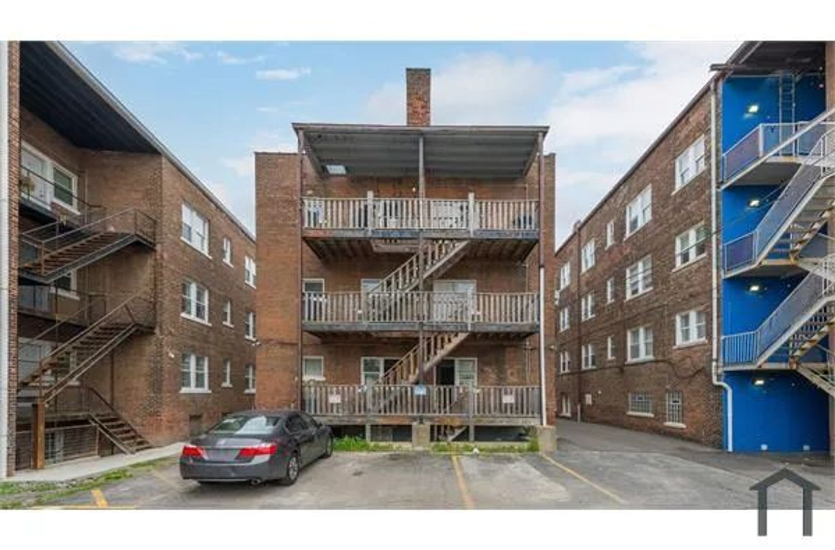 EAST CLEVELAND Apartment: 14120 SUPERIOR AVE
