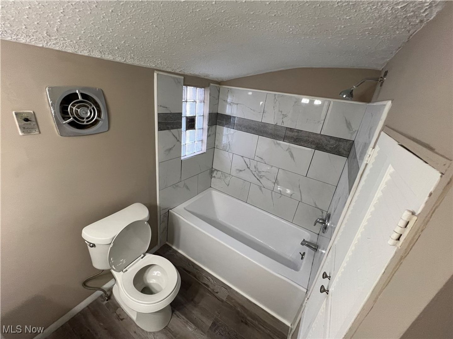 CLEVELAND House: 4617 E 173 ST