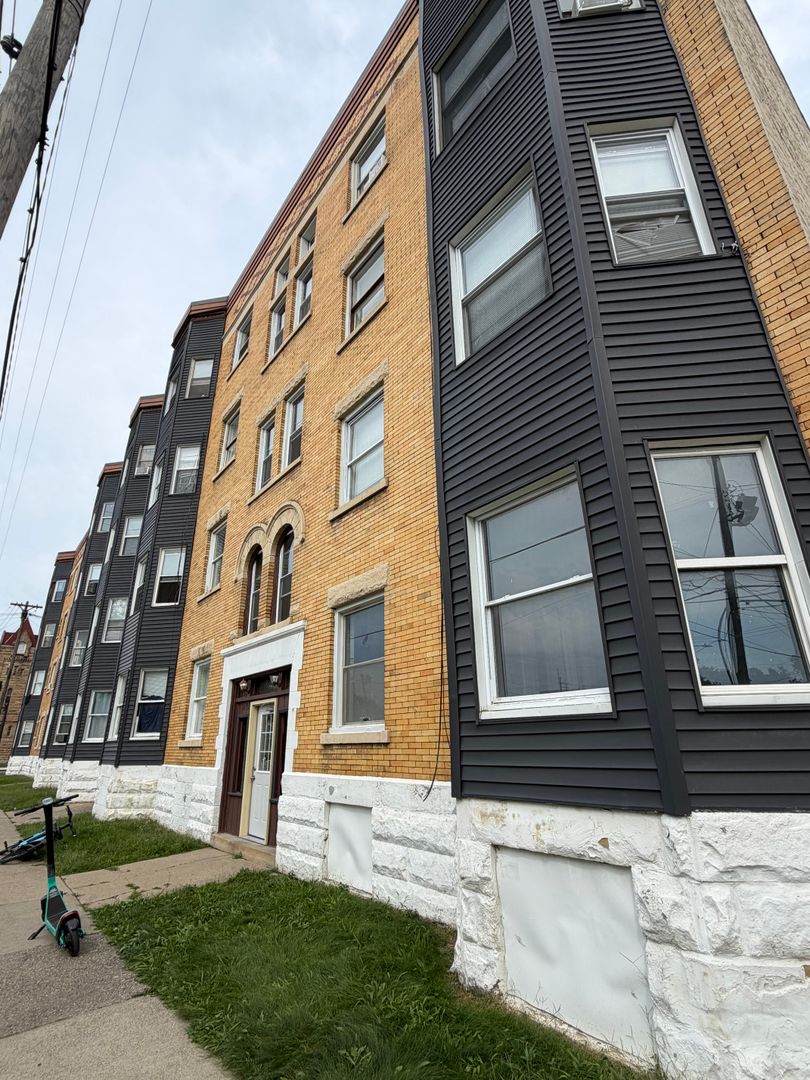 Cleveland Apartment: 7102 Carnegie Ave.