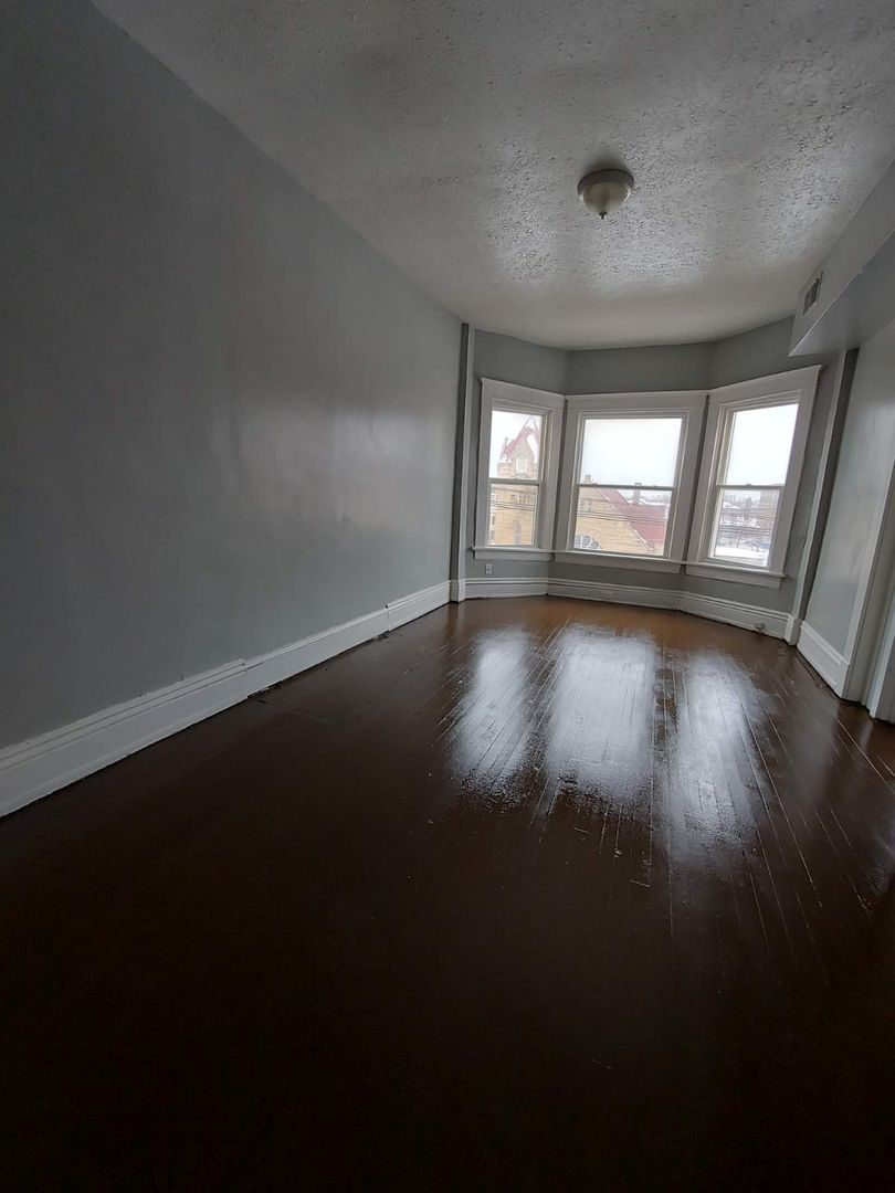 Cleveland Apartment: 7102 Carnegie Ave.
