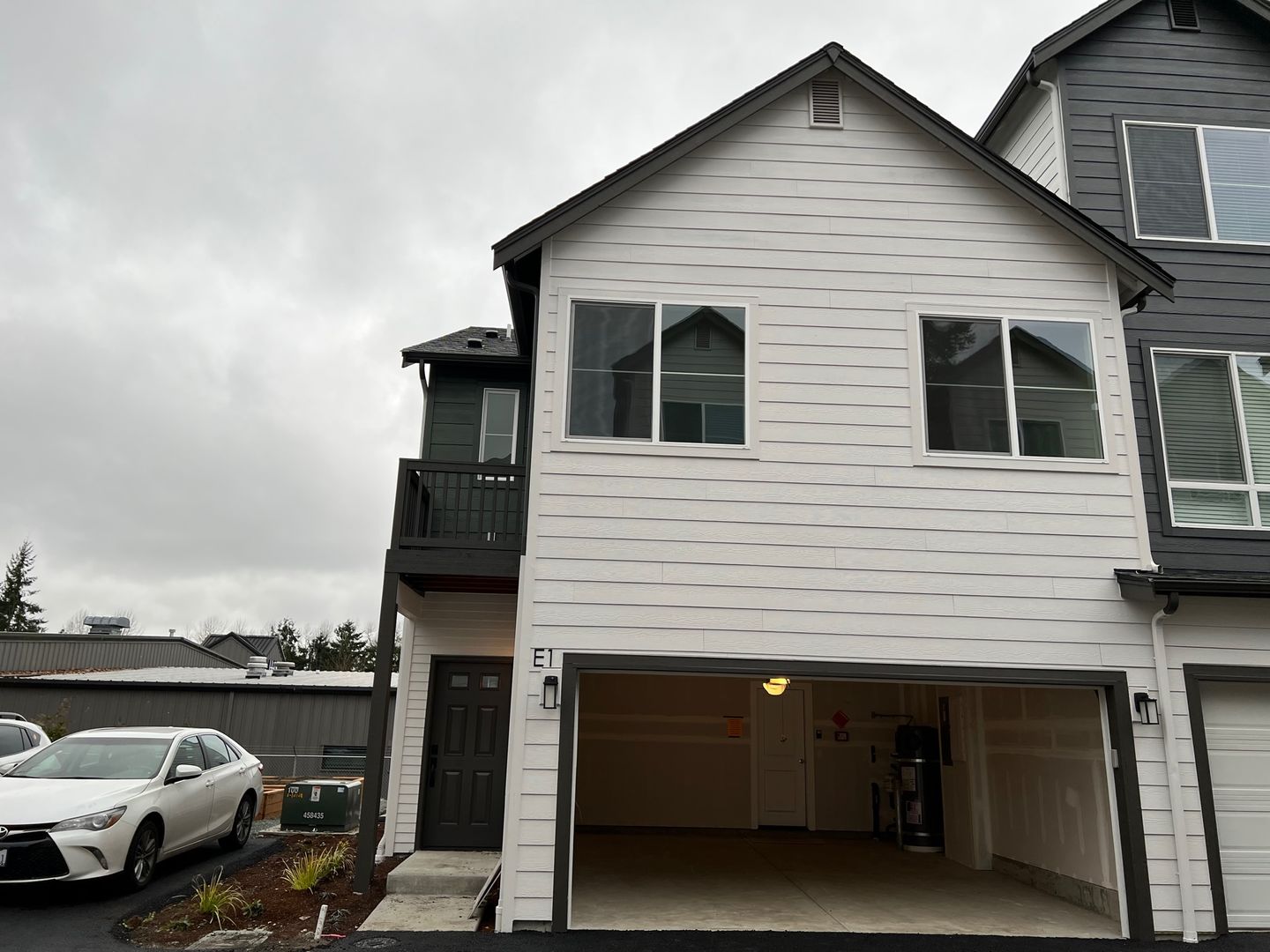 Lynnwood House: 312 164th St SW Unit E1
