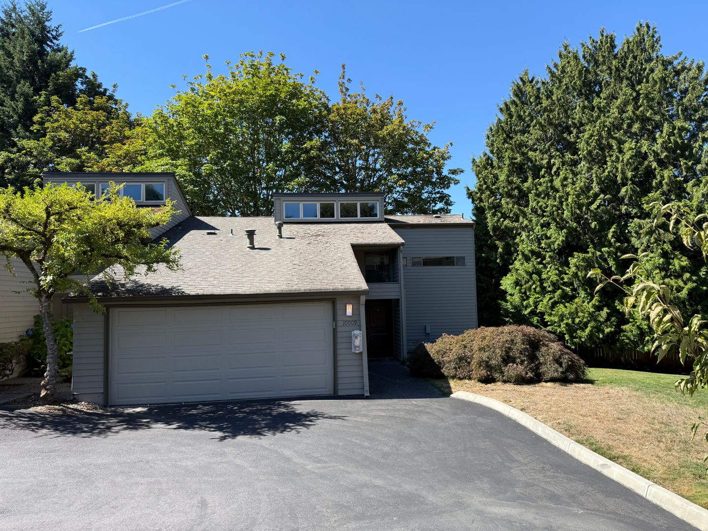Kirkland Townhome: 10009 NE 115th LN