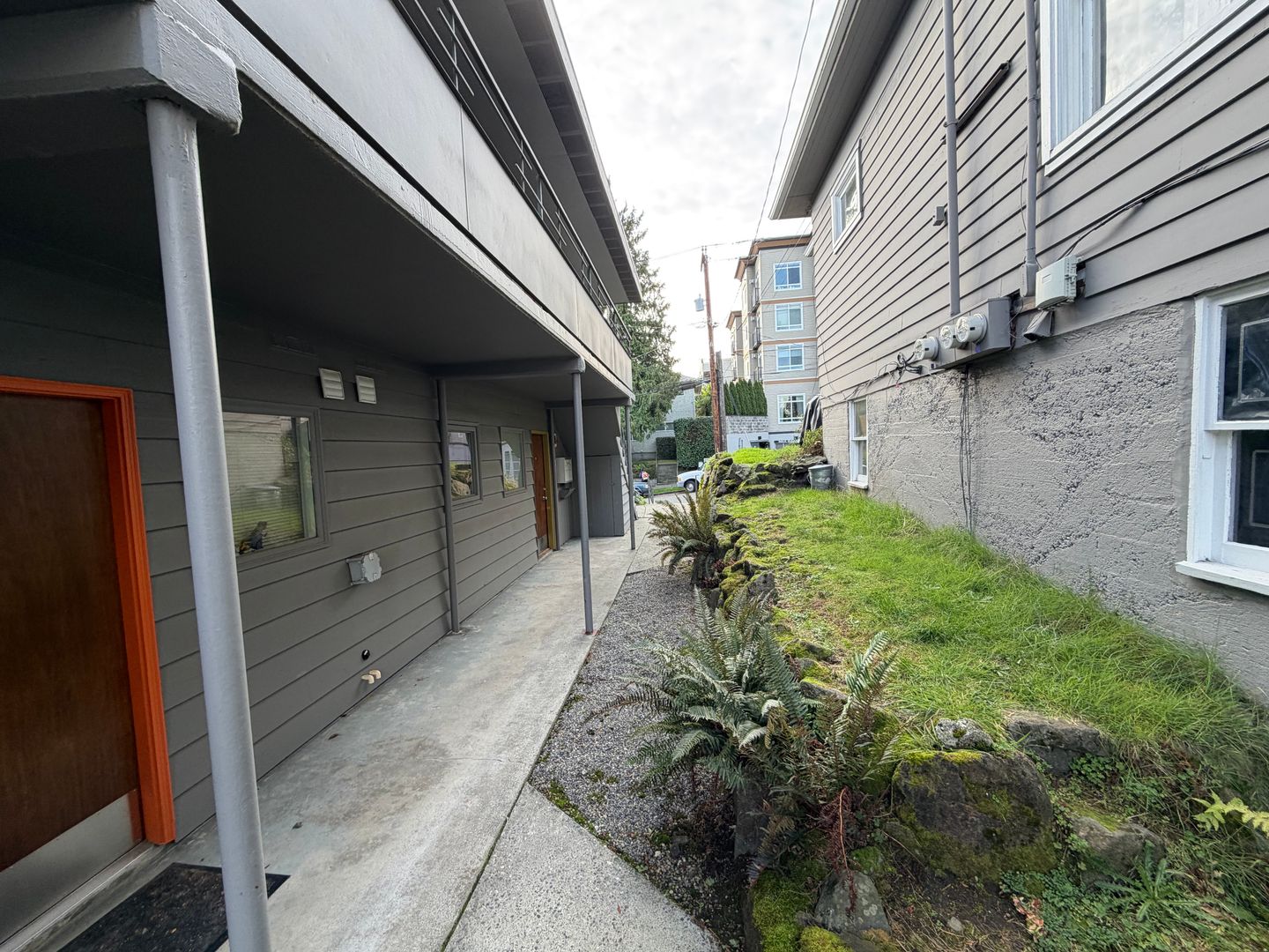 Seattle Apartment: 310 N 72nd St  Unit A