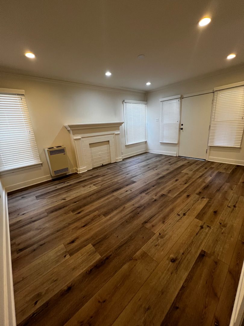 LOS ANGELES Apartment: 2229-2231 ELLENDALE PLACE