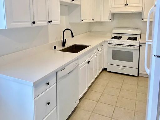 2 Bedroom 2 Bathroom in North Park – photo 1