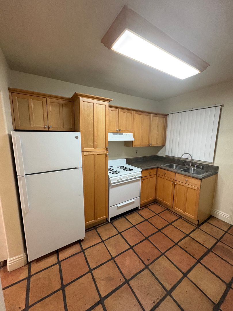 San Diego Apartment: 1906-44 K Street