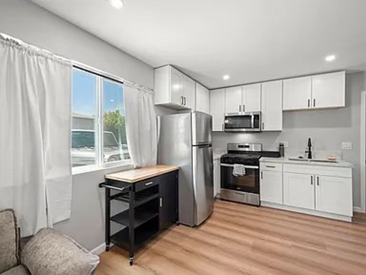 San Diego Apartment: 6980-84 Lisbon Street