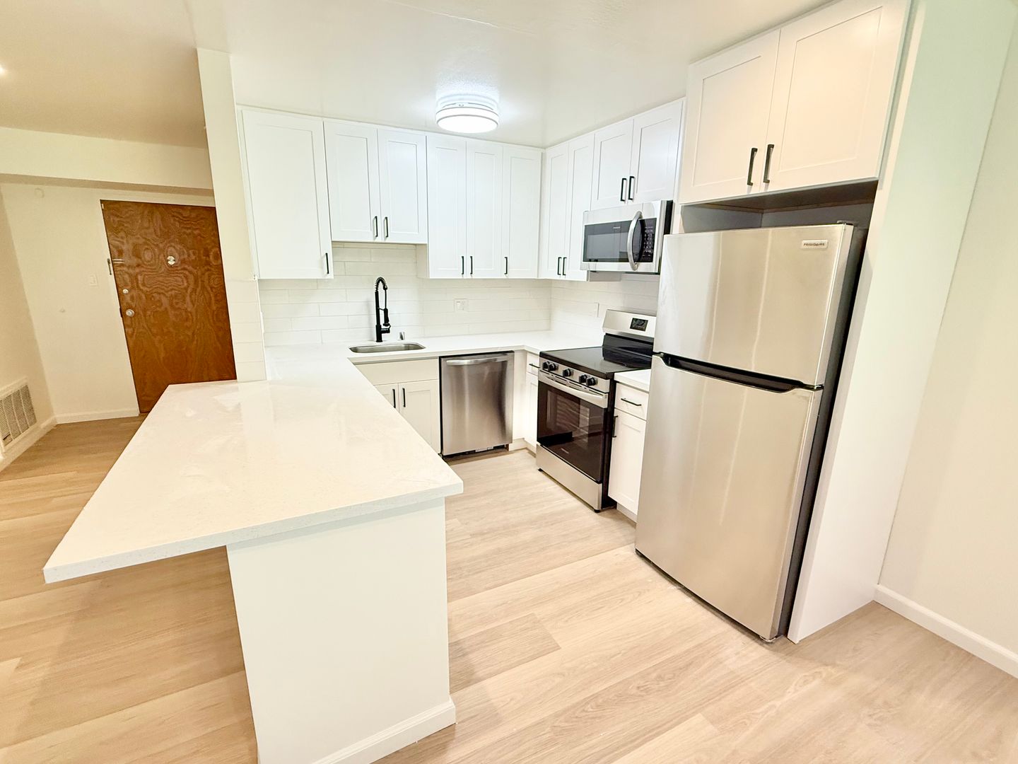 San Francisco Apartment: 470 Warren Drive