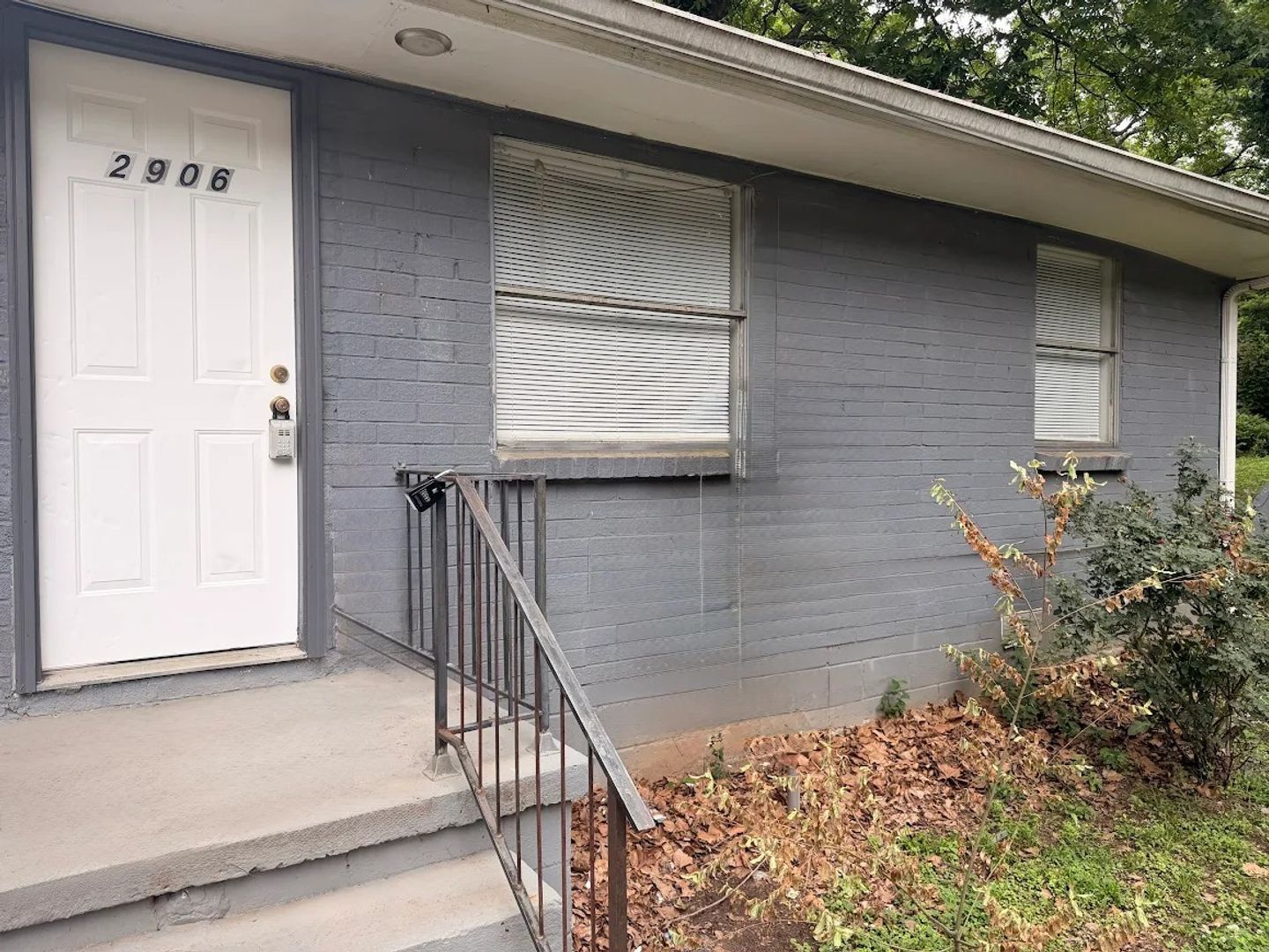East Point Apartment: 2904 8th St