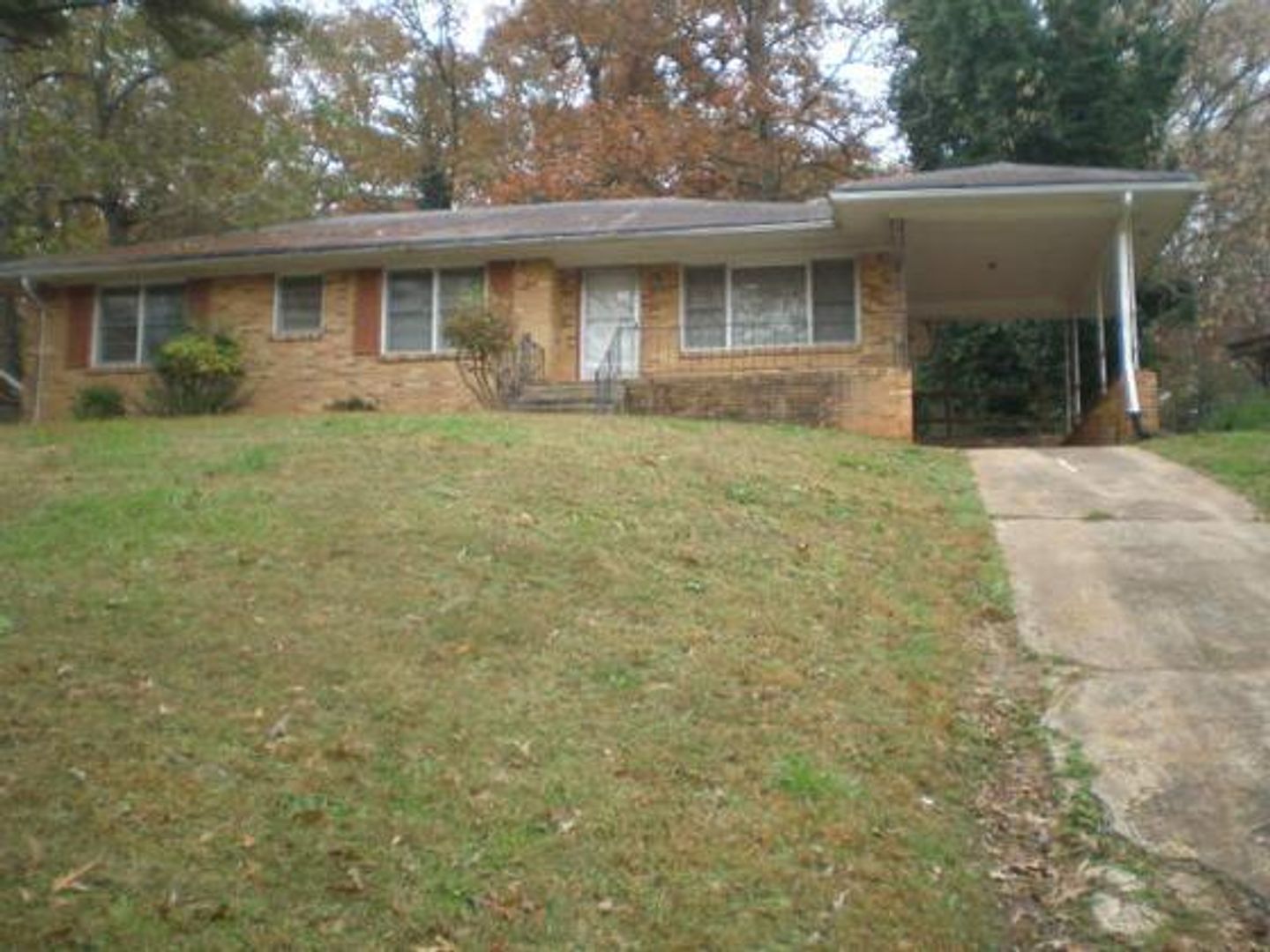 Atlanta House: 2062 Bencal Dr SE
