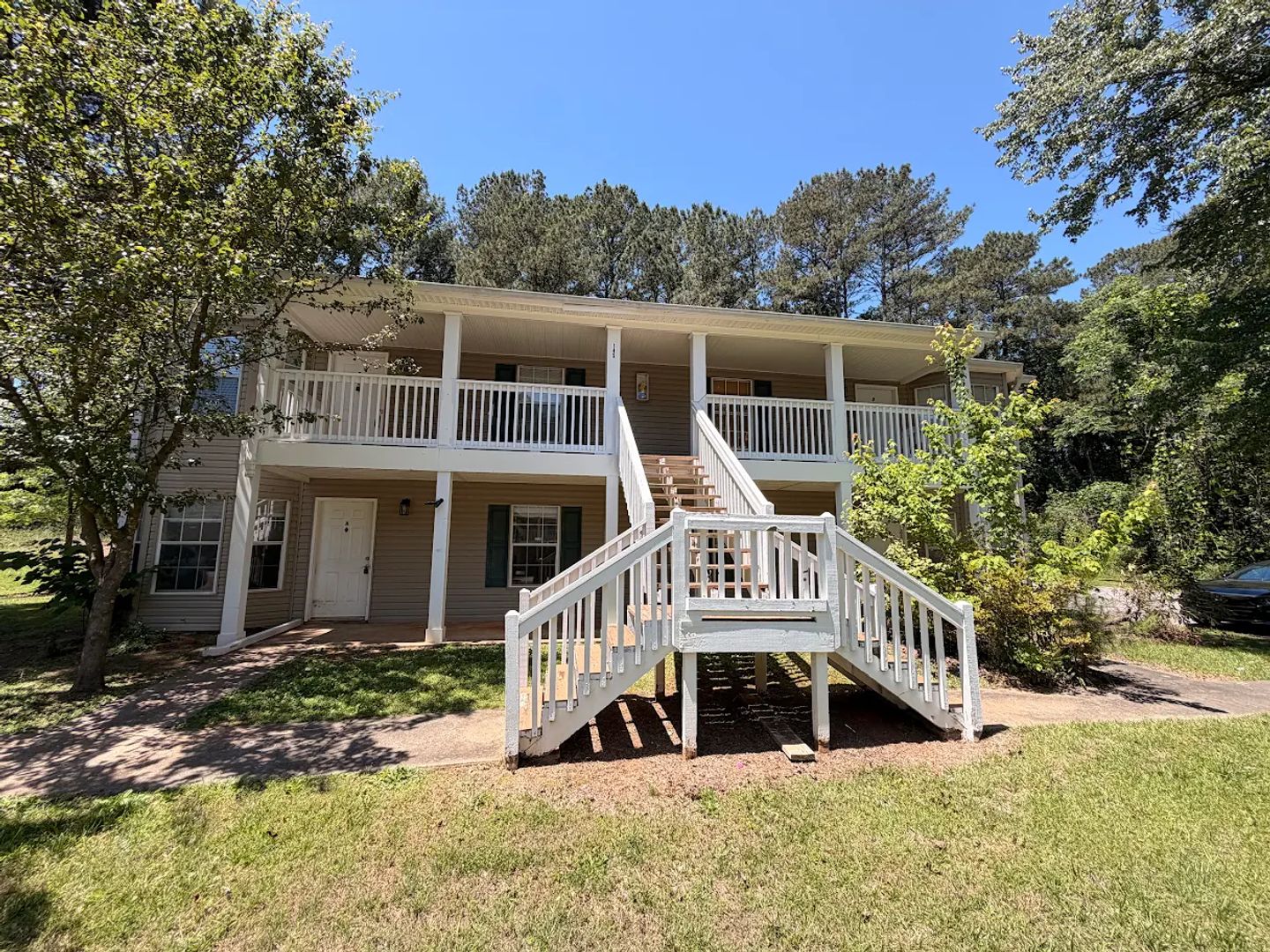 Athens Apartment: 140 Cumberland Ct