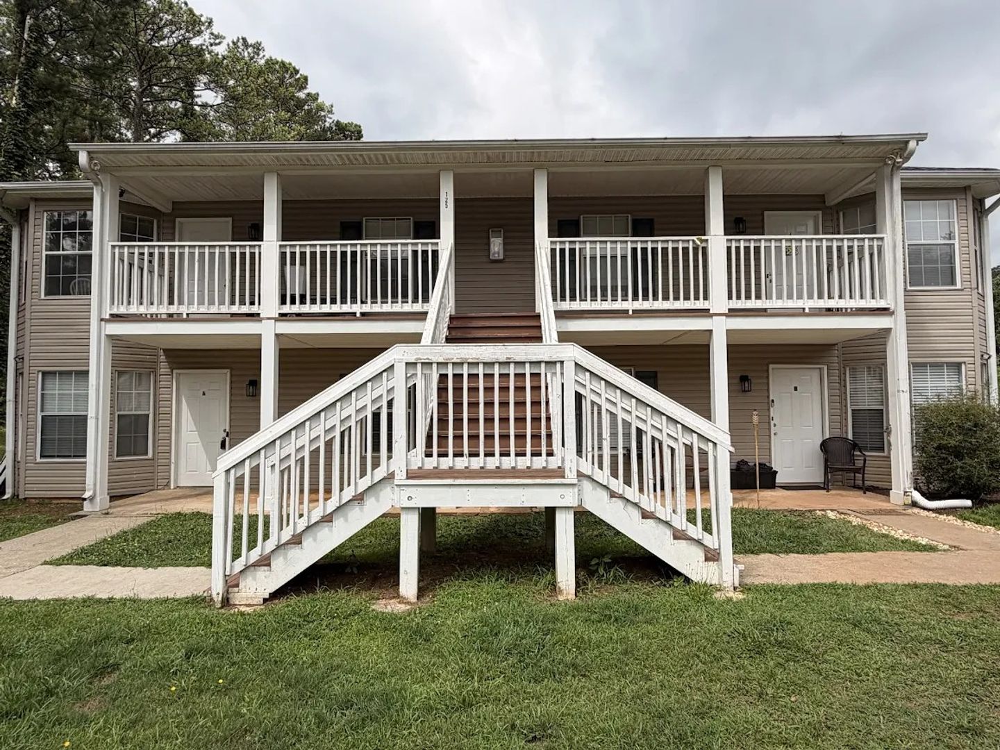Athens Apartment: 125 Cumberland Ct