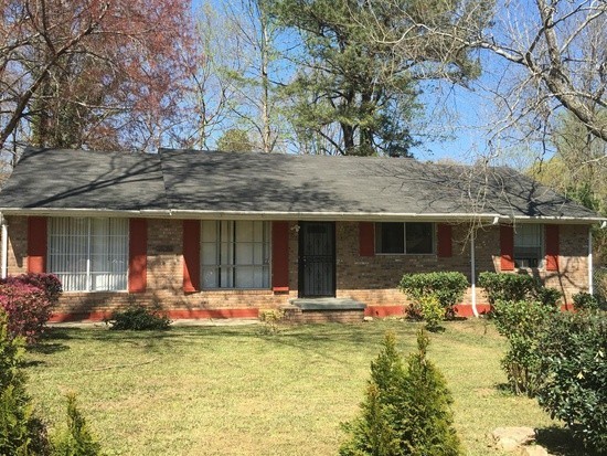 Jonesboro House: 850 King Rd