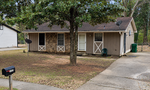 3 Bedroom Rental – 1727 W Austin Rd, Decatur, GA 30032