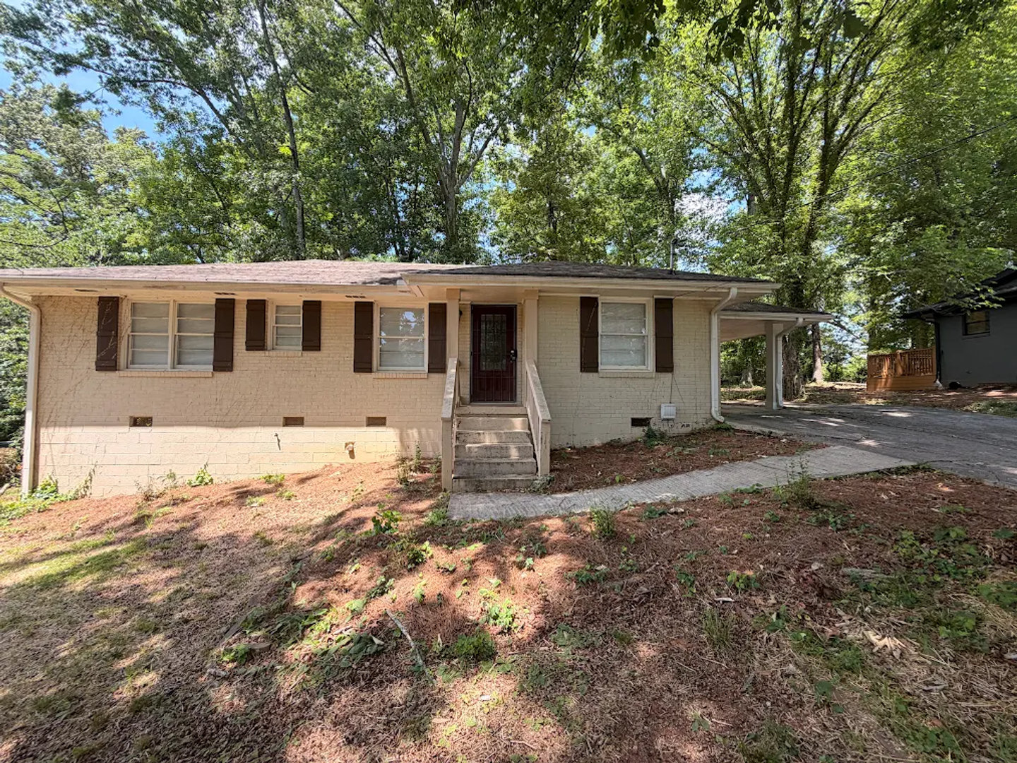 Atlanta House: 1757 Flintwood Dr