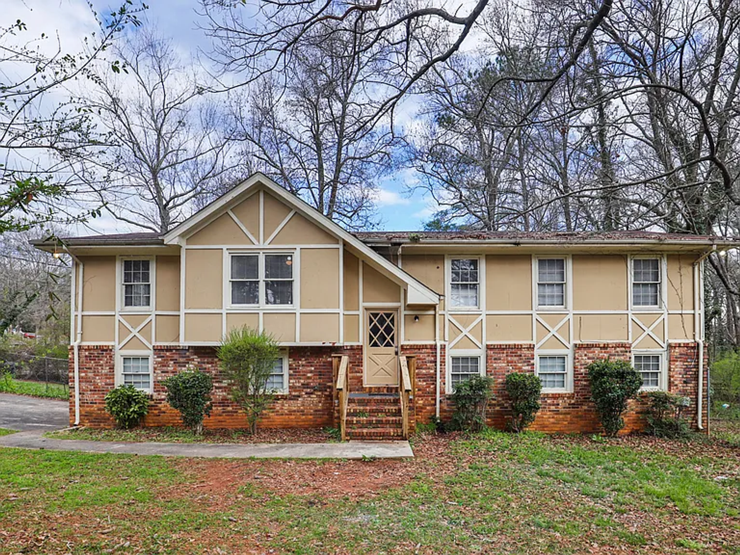 Decatur House: 4699 Huntsman Bend
