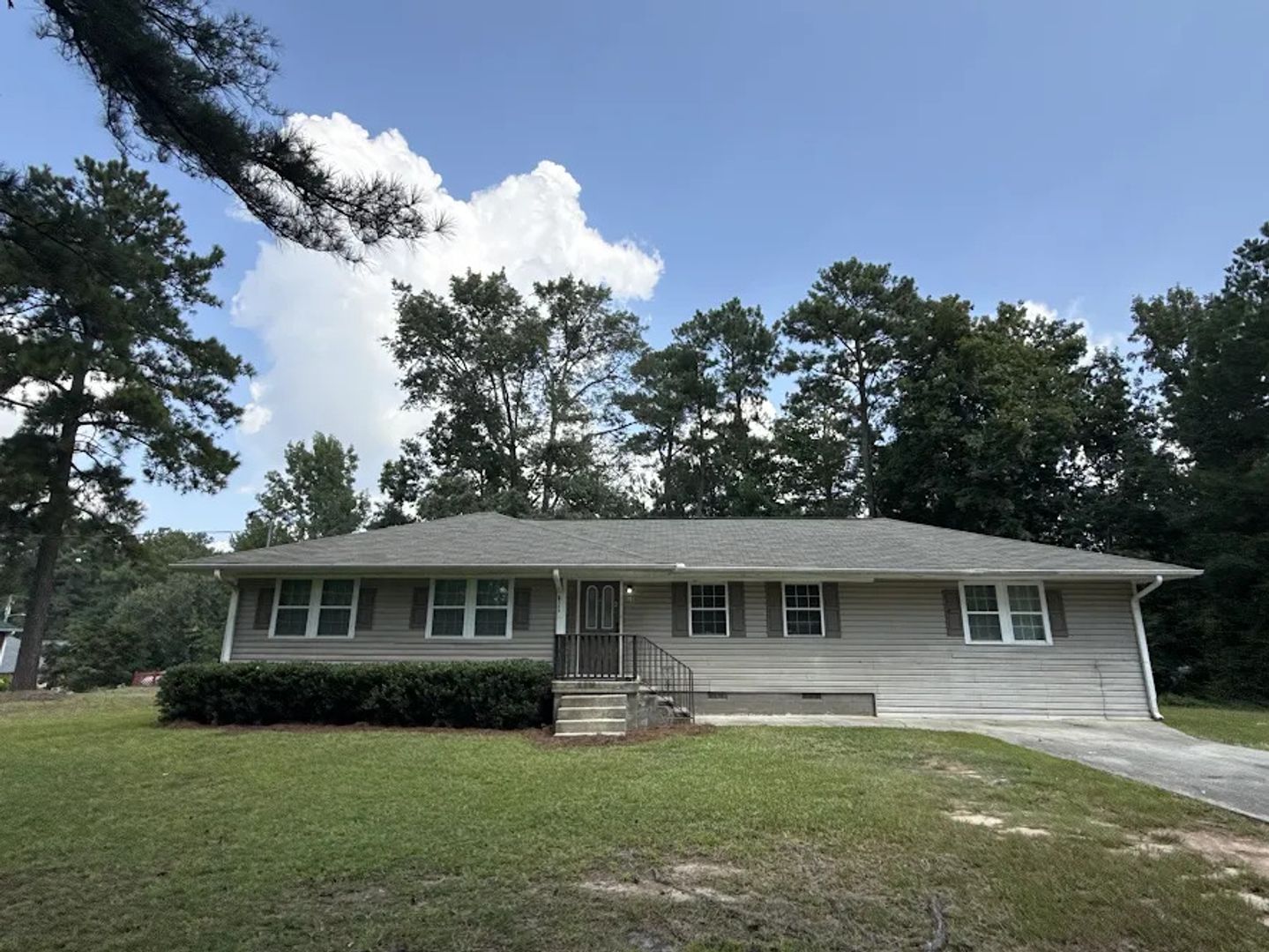 Morrow House: 2358 Oak Ave