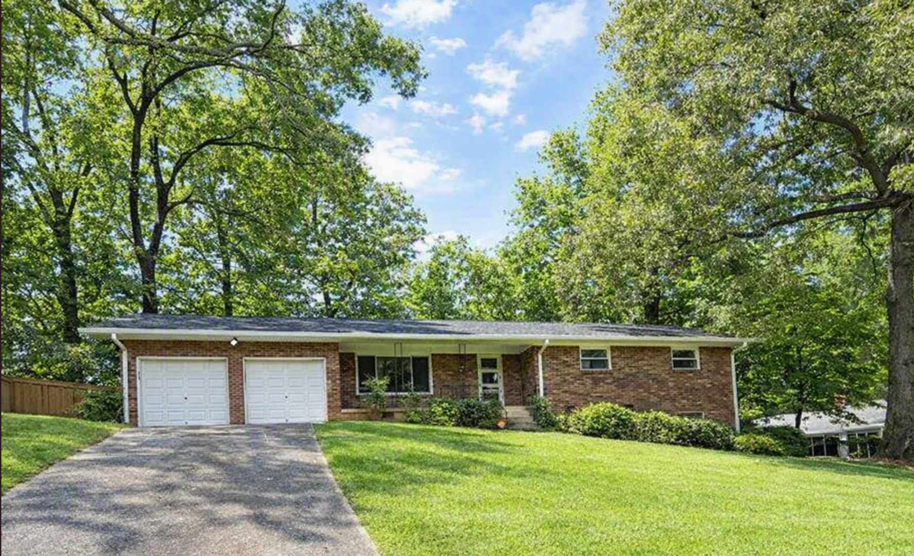 Decatur House: 2407 Summerland Dr