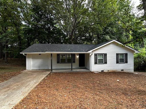 3 Bedroom House – 9229 Carr Cir SW, Covington, GA 30014