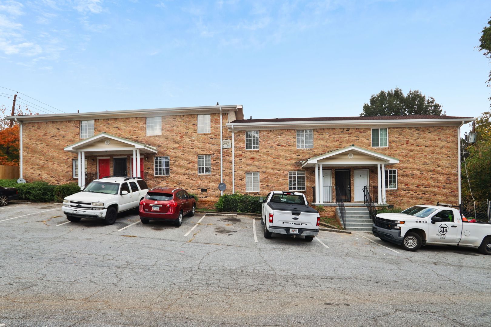 Atlanta Apartment: 2060 Alison Ct SW