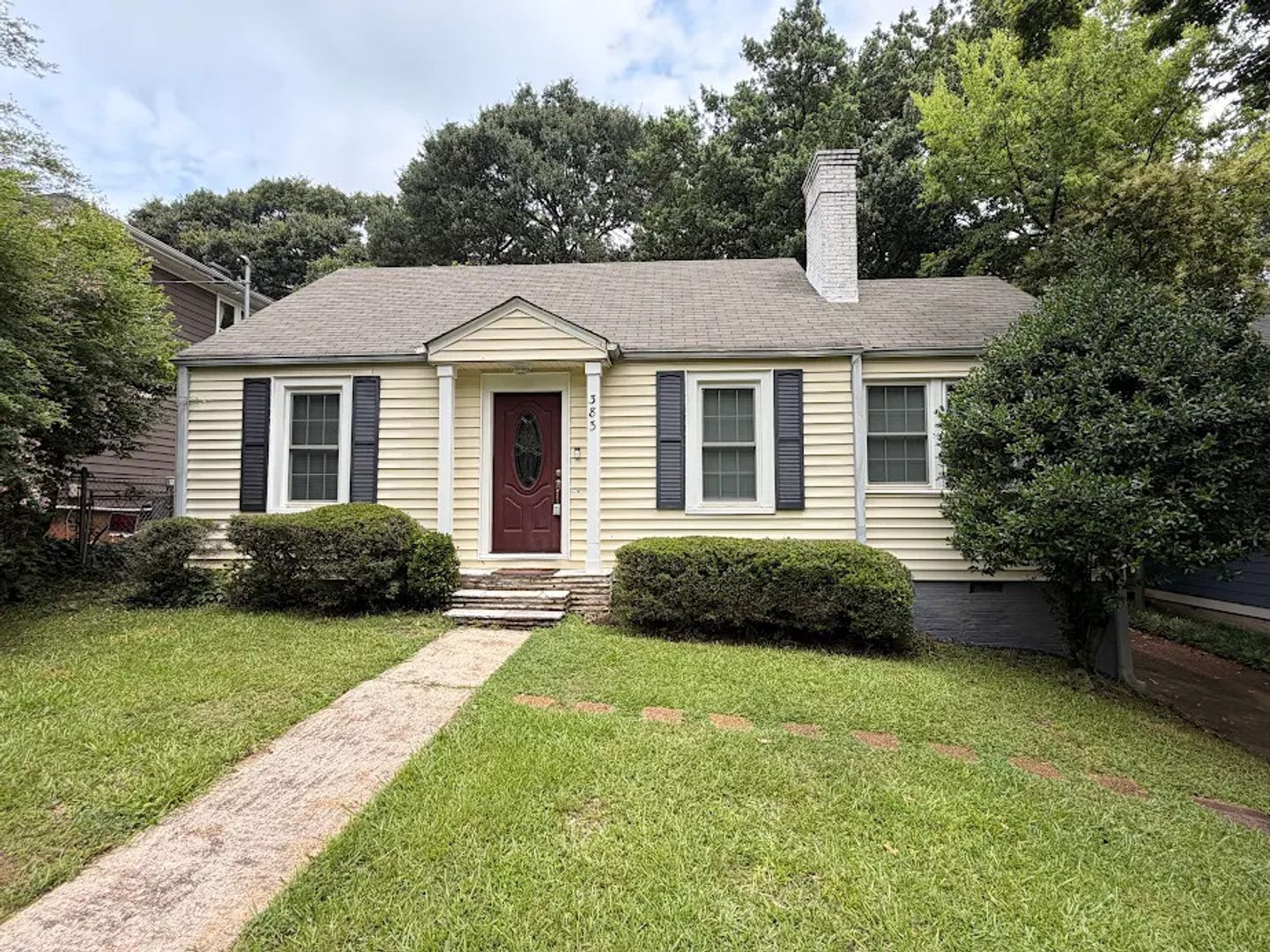 Atlanta House: 383 Deering Rd NW