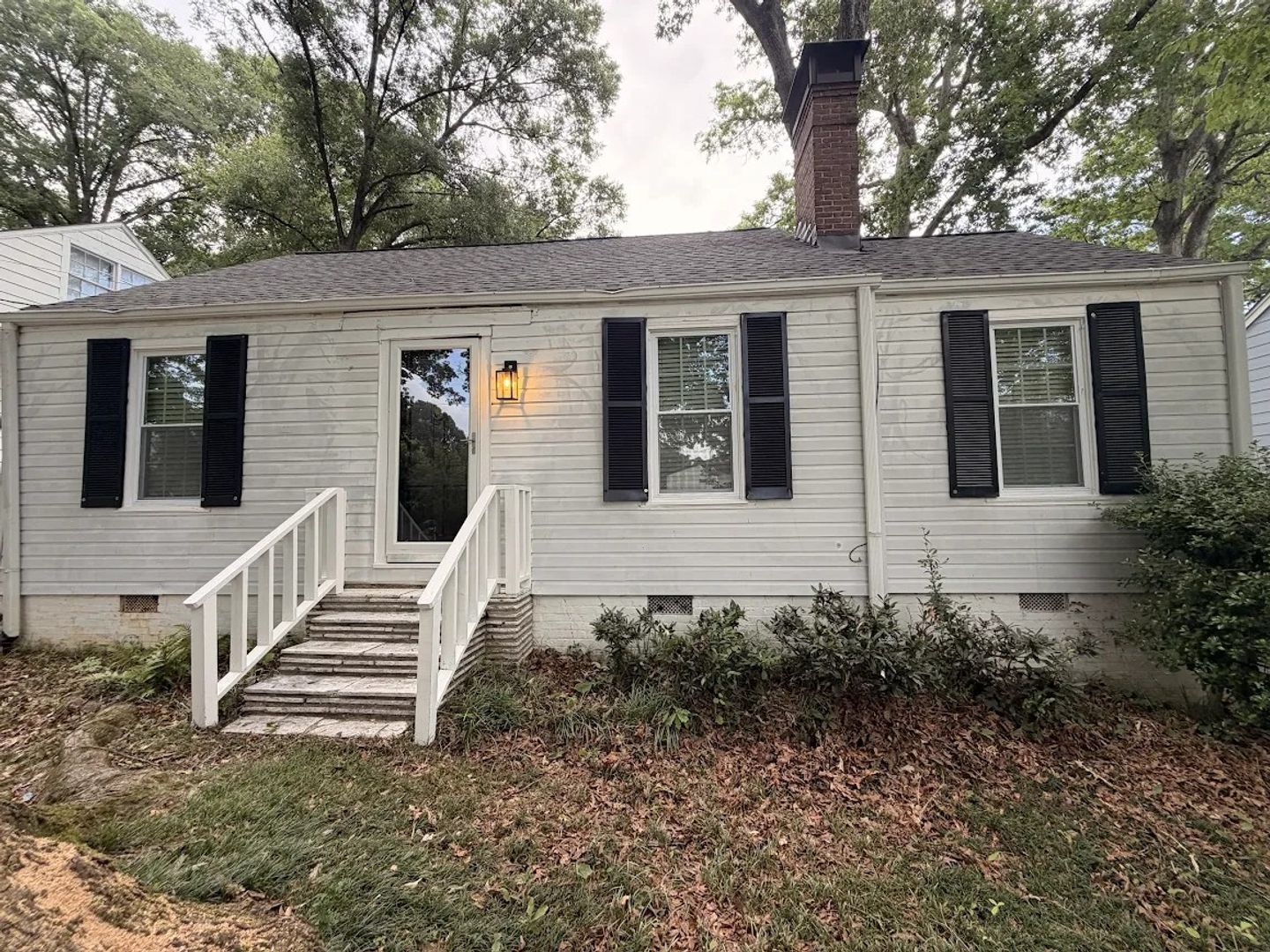 Atlanta House: 429 Deering Rd NW