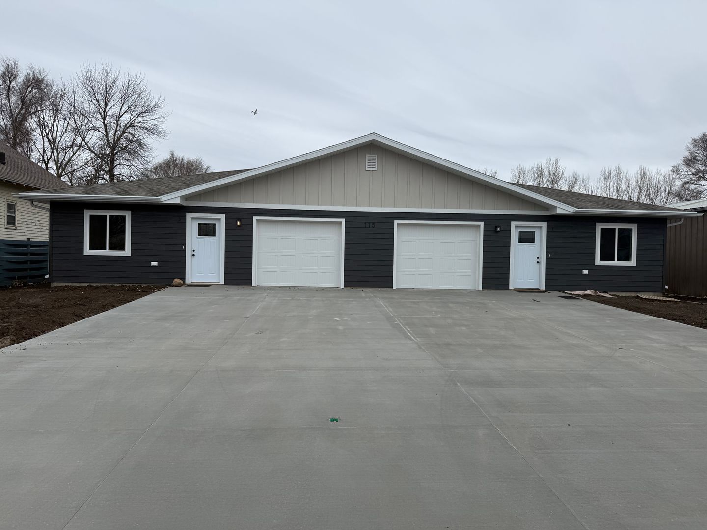 Watertown Apartment: 115 4th ST SW