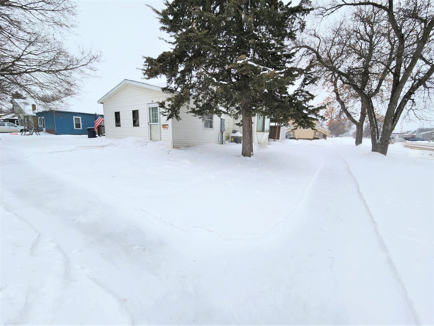 Watertown House: 29 7th Street NE