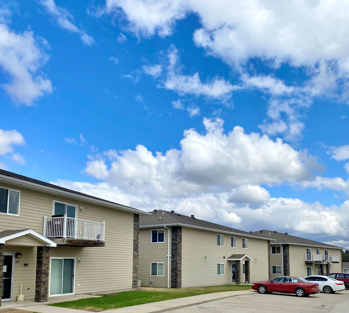 Watertown Apartment: 505 16 Ave Circle NE #8