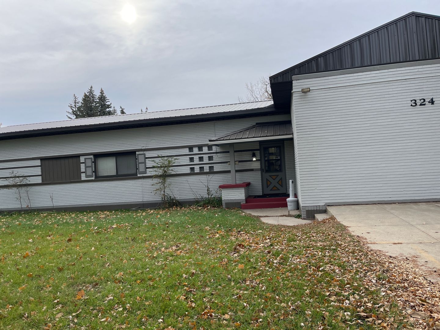Watertown Apartment: 324 4th Ave NW