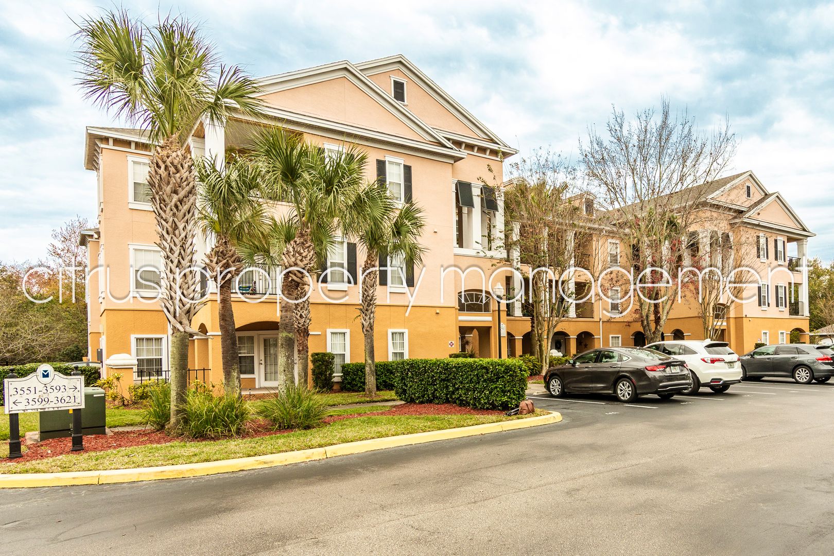 Orlando Condo: 3593 Conroy Road #422