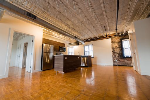Spacious and Contemporary 1 bedroom in a former dance studio – photo 1