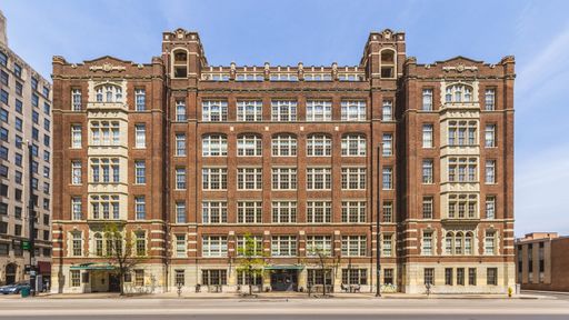 Spacious and Contemporary 1 Bedroom – photo 1