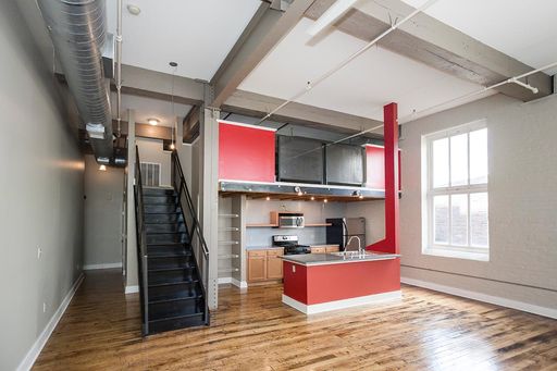Spacious and Contemporary 1 Bedroom – photo 1