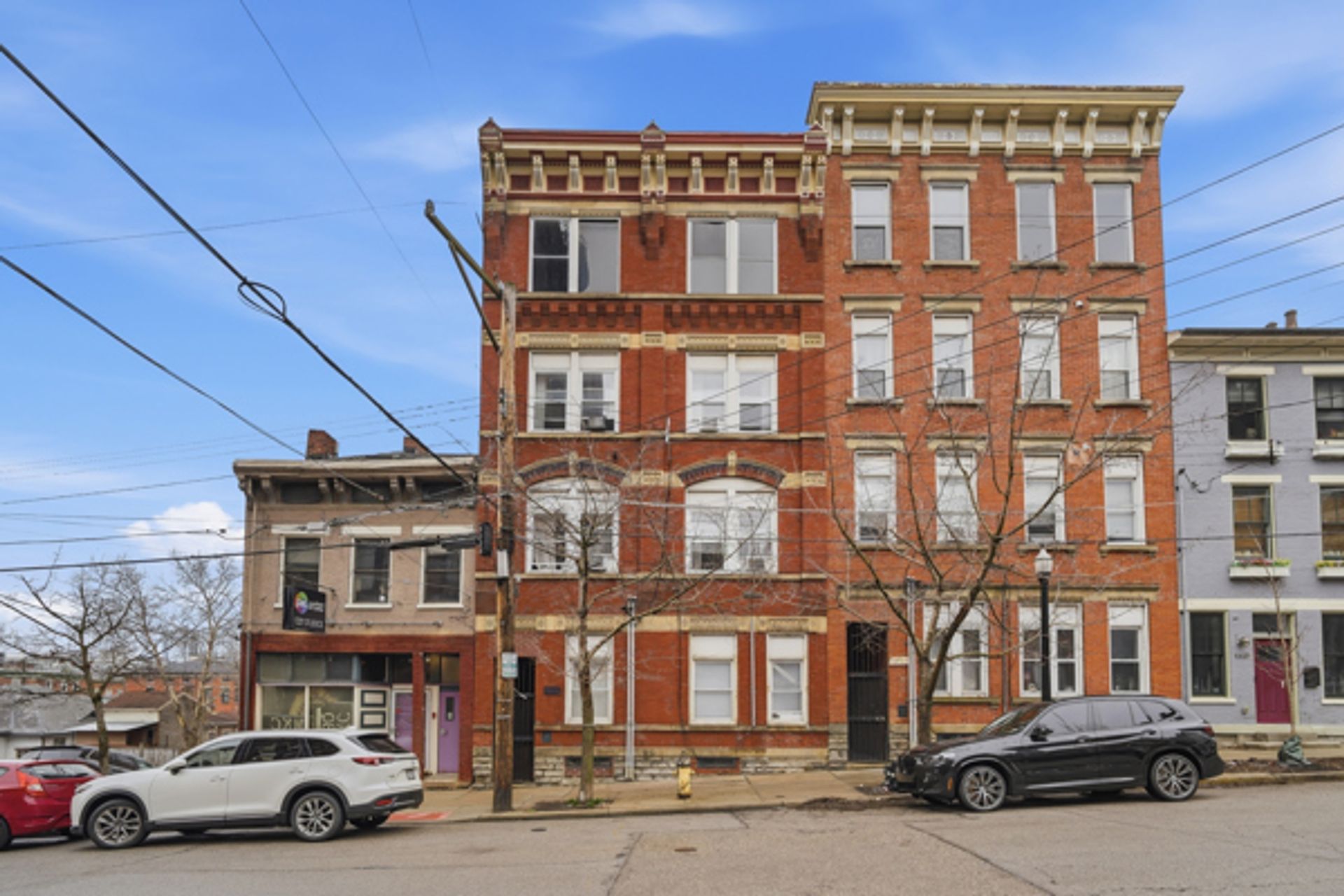Cincinnati Apartment: 1323 Pendleton St.