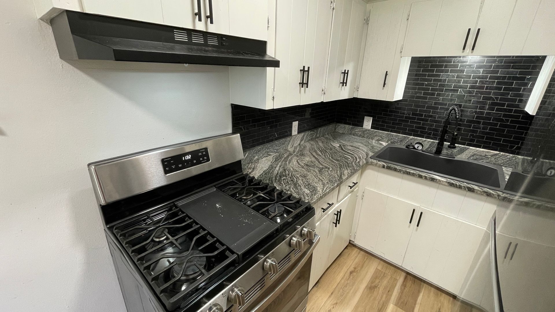 Benton Apartment: 412 North 4th Street