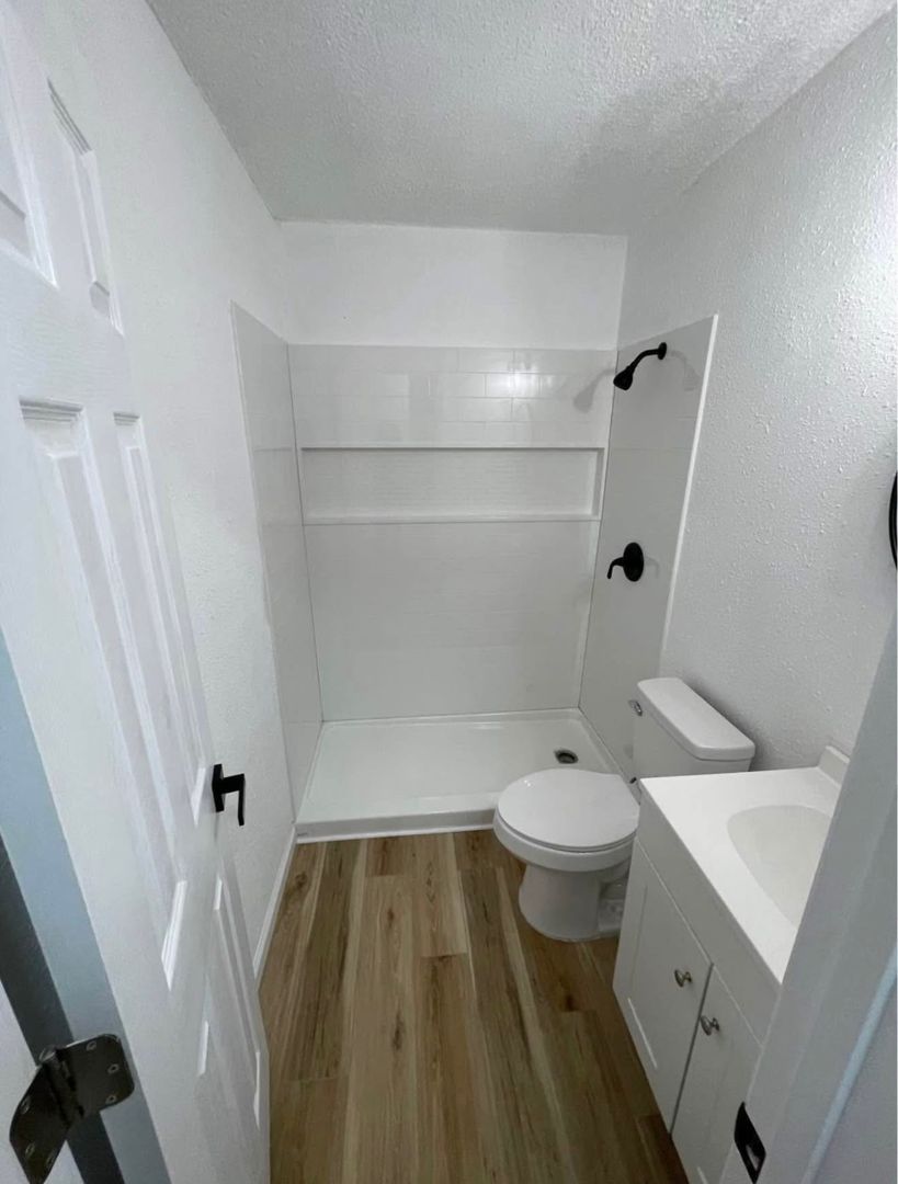 BENTON Apartment: 412 N 4TH STREET