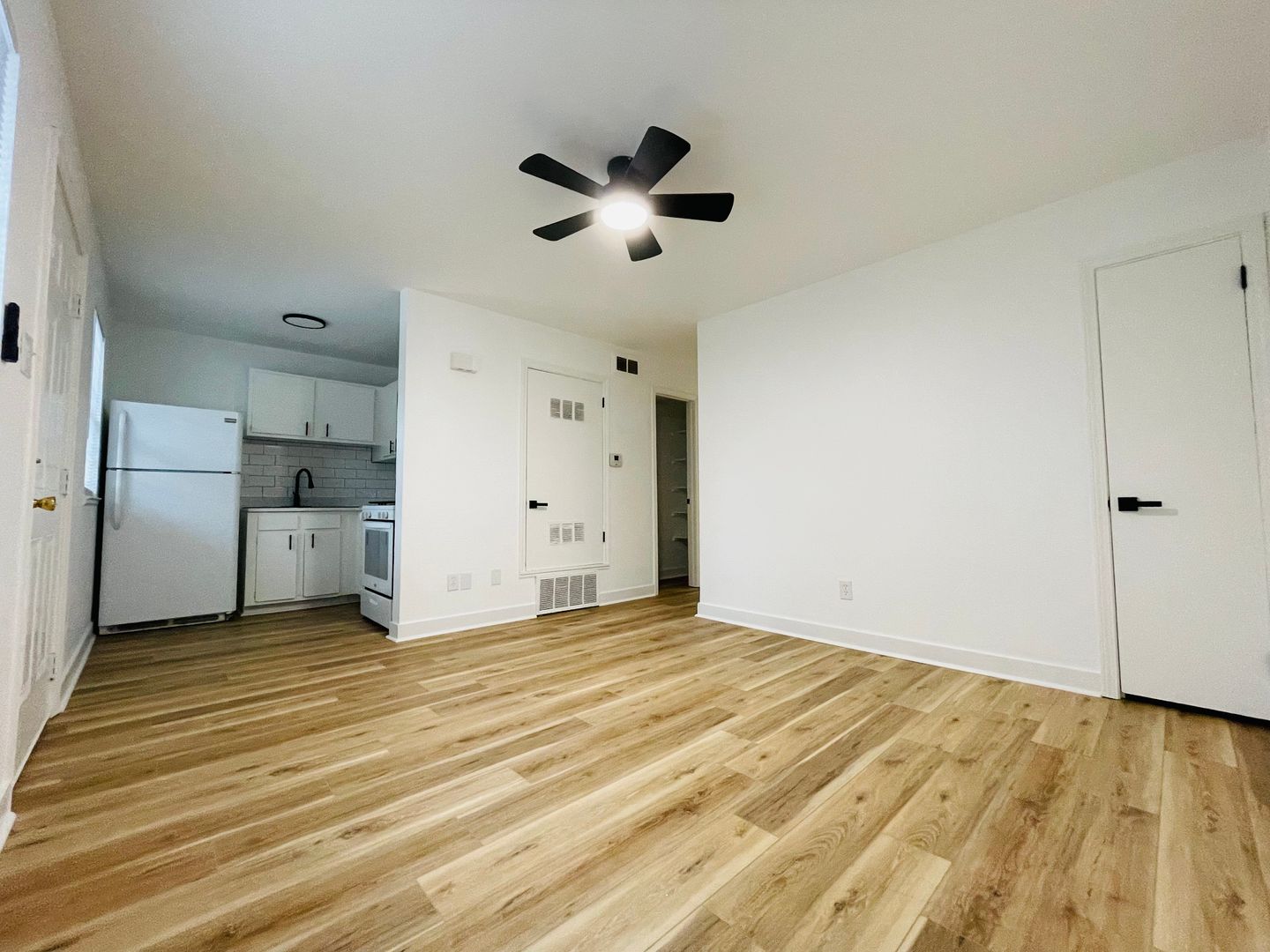 LITTLE ROCK Apartment: 24 Oakwood Rd #7