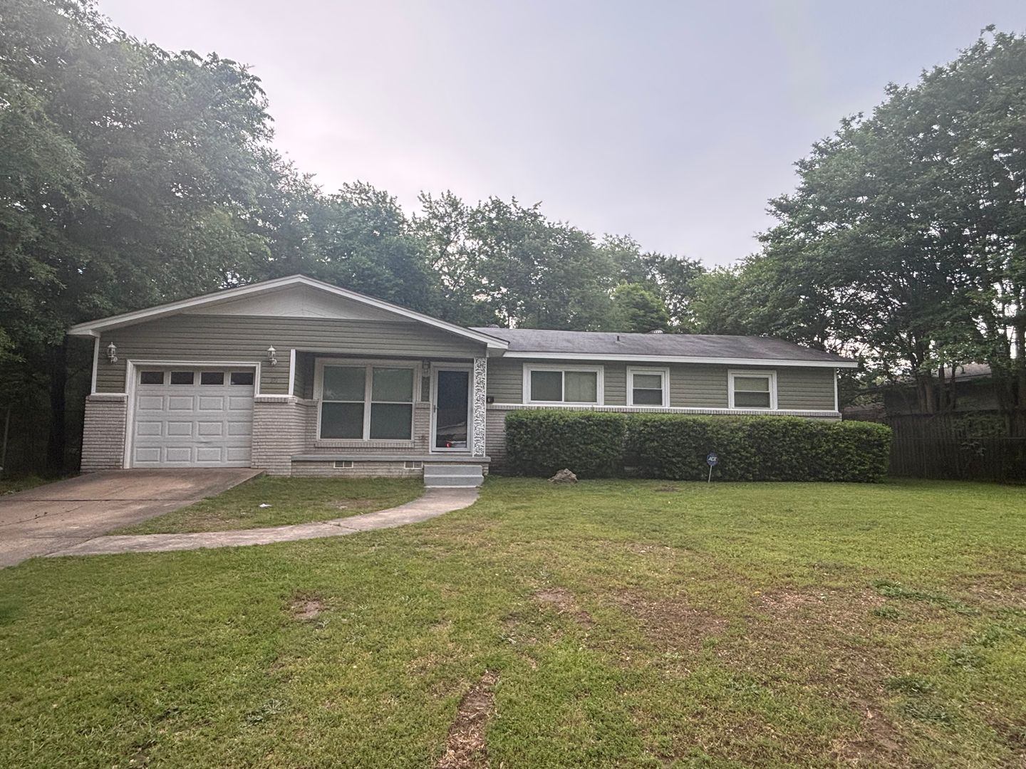 Benton House: 511 N 4th Street