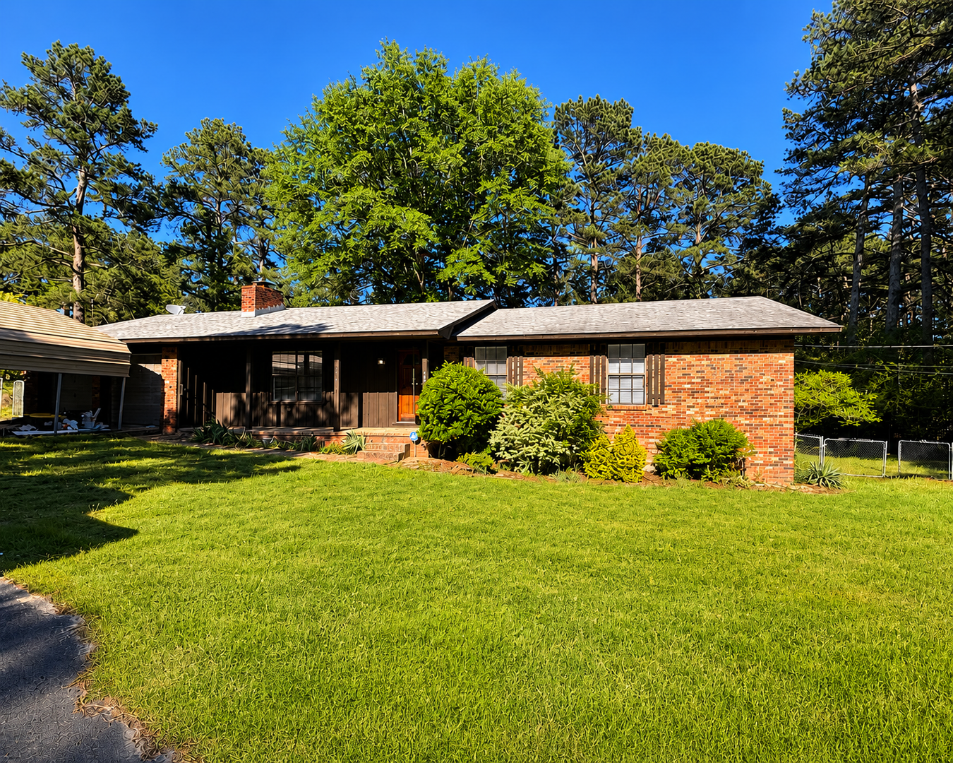 Little Rock House: 12403 Dreher Road