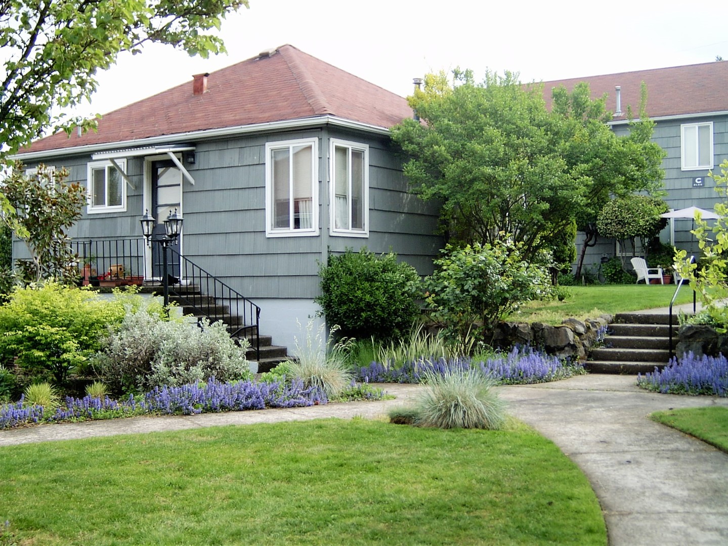 Portland Apartment: NE 60th/61st and Flanders