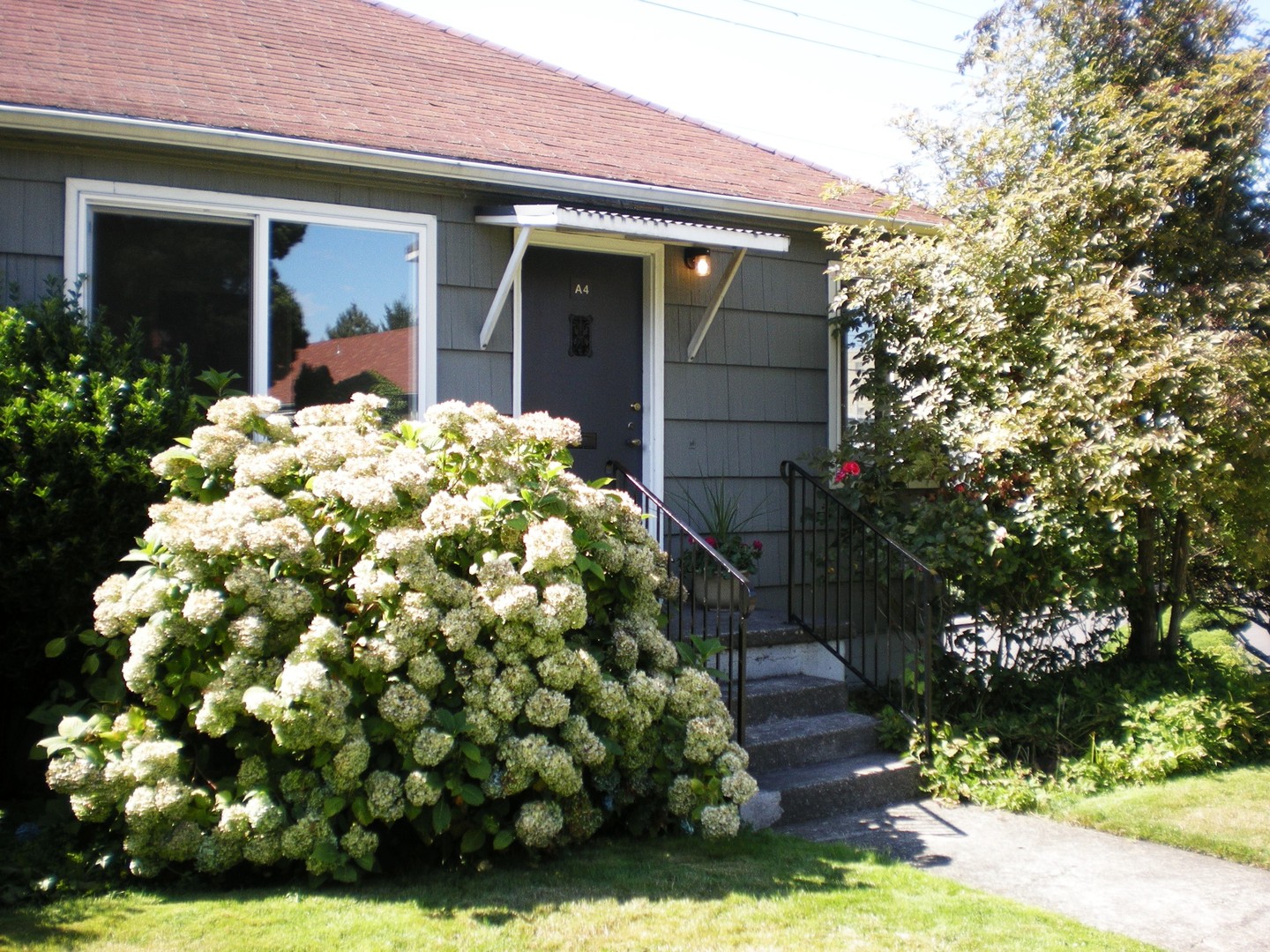 Portland Apartment: NE 60th/61st and Flanders